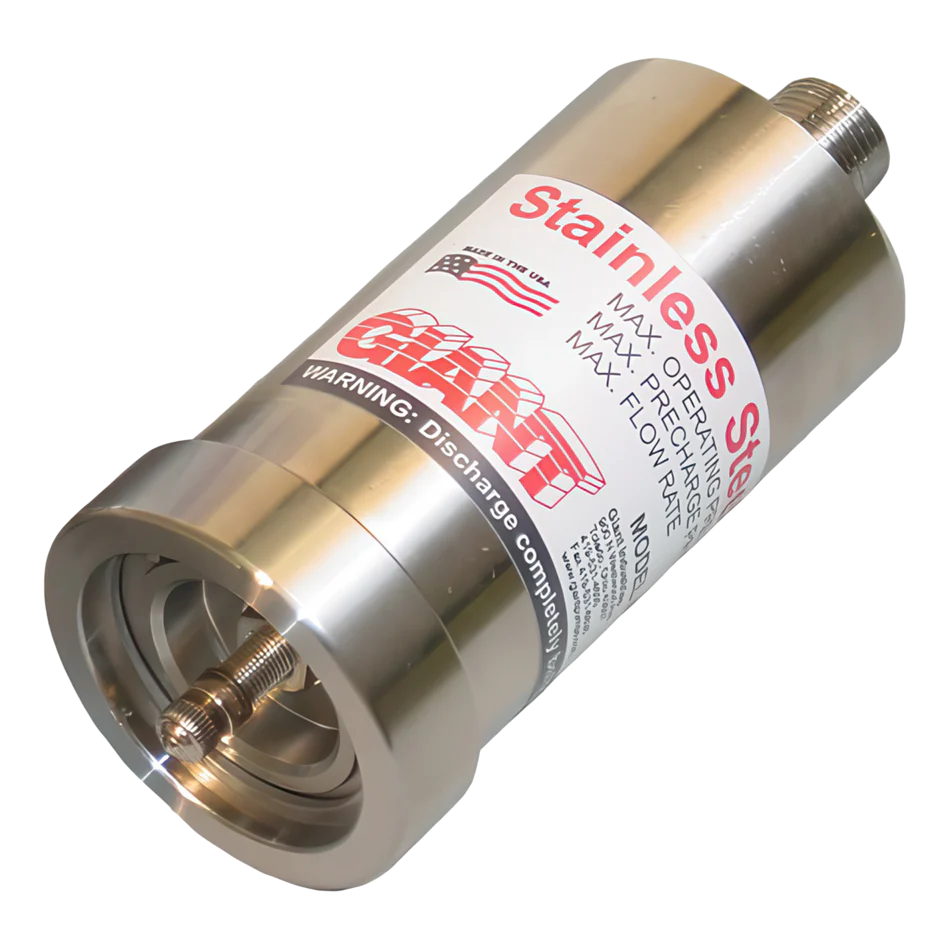 *D/S ONLY*22050A Accumulator 13GPM 2700PSI 1/2 MPT